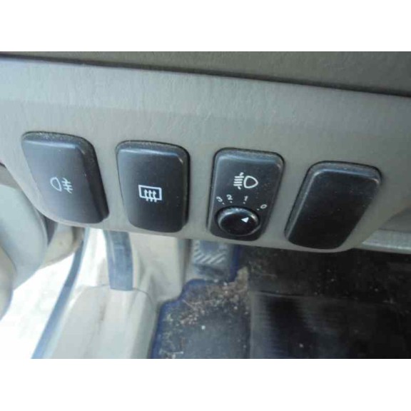 kia carens del año 2000