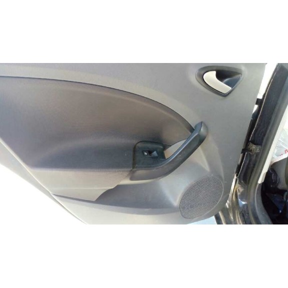 seat ibiza (6j5) del año 2010