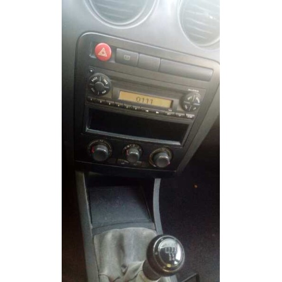 seat ibiza (6l1) del año 2004