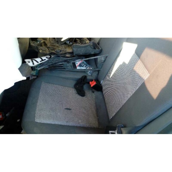 seat ibiza (6j5) del año 2010