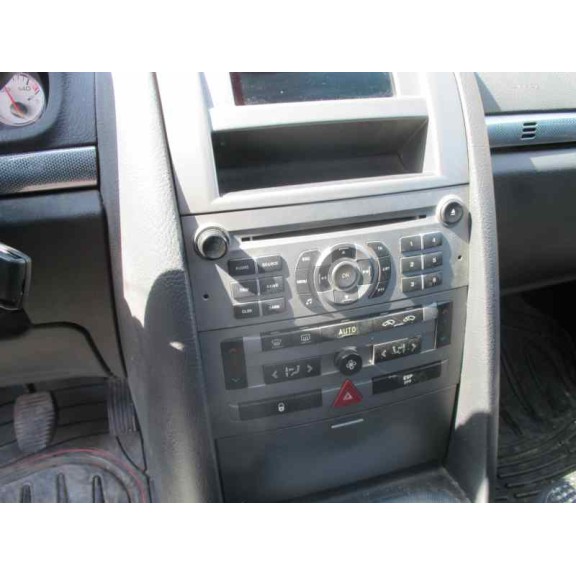 peugeot 407 del año 2004