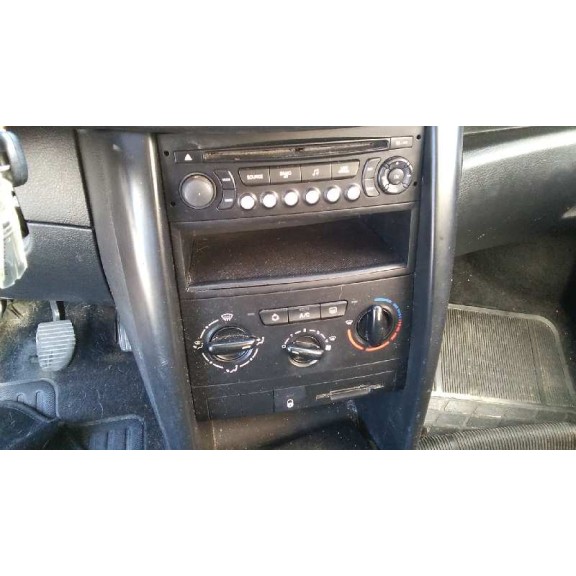 peugeot 207 del año 2007