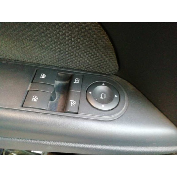 opel astra h berlina del año 2007