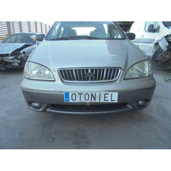 kia carens del año 2000