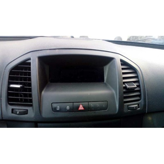 opel insignia berlina del año 2010