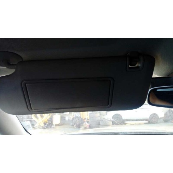 opel insignia berlina del año 2010