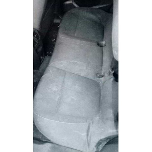 opel insignia berlina del año 2010