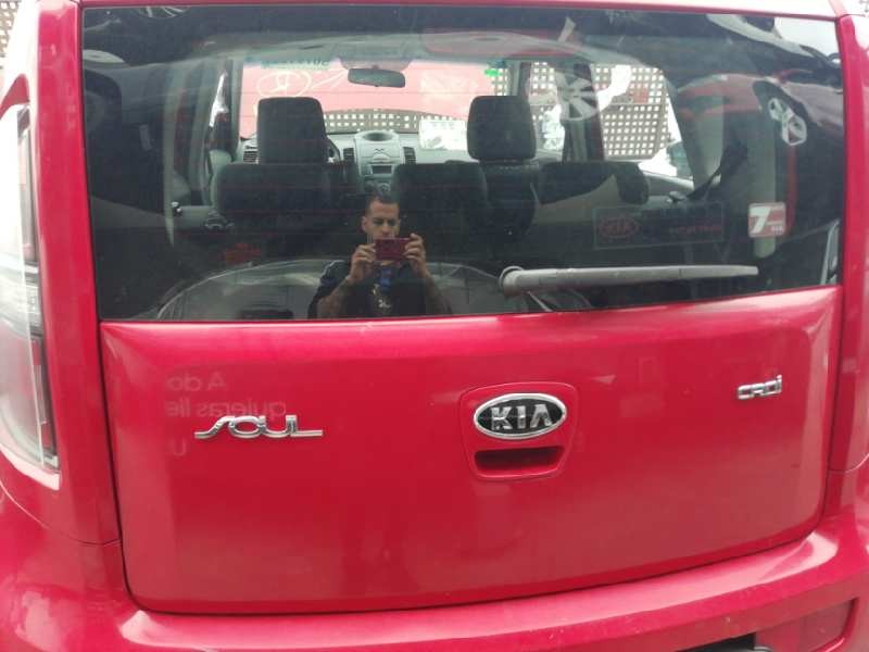Recambio de porton trasero para kia soul 1.6 crdi cat referencia OEM IAM 737002K020  737002K020