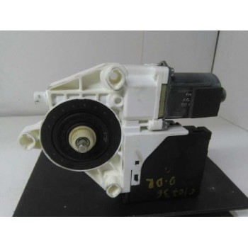 MOTOR ELEVALUNAS DELANTERO DERECHO 8P0959802Q 