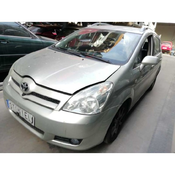 toyota corolla verso (r1) del año 2004