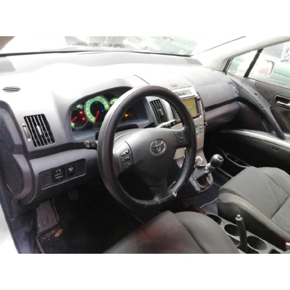 toyota corolla verso (r1) del año 2004