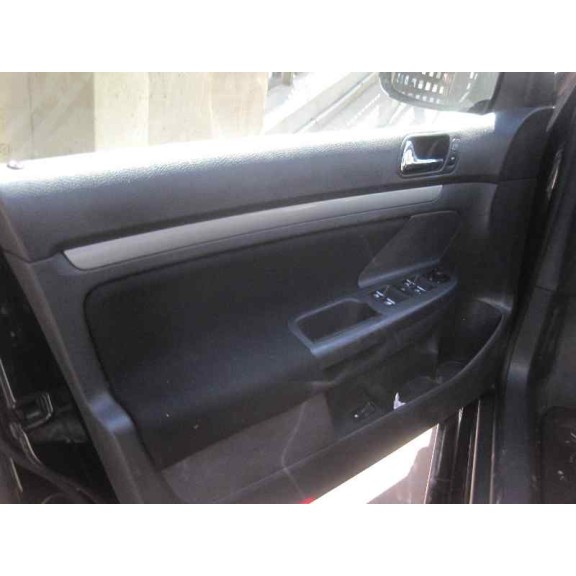 volkswagen golf v berlina (1k1) del año 2005