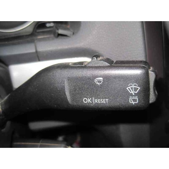 volkswagen golf v berlina (1k1) del año 2005