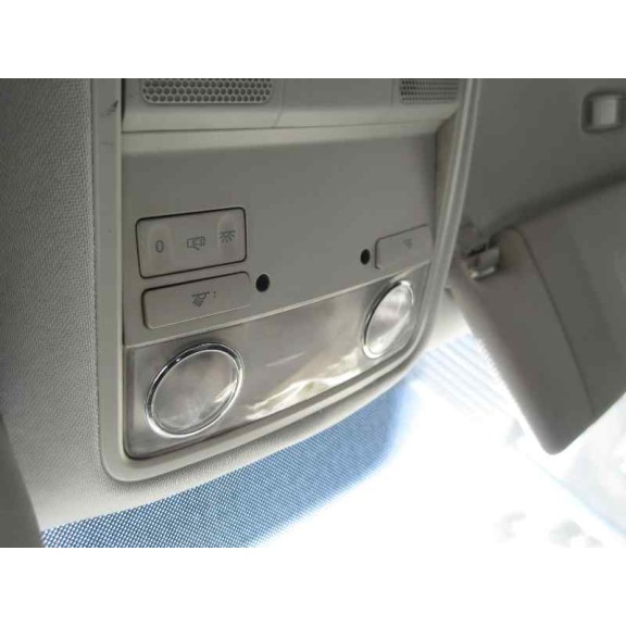 volkswagen golf v berlina (1k1) del año 2005