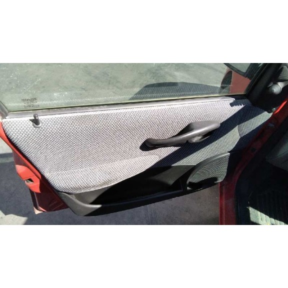 fiat punto berlina (188) del año 2001