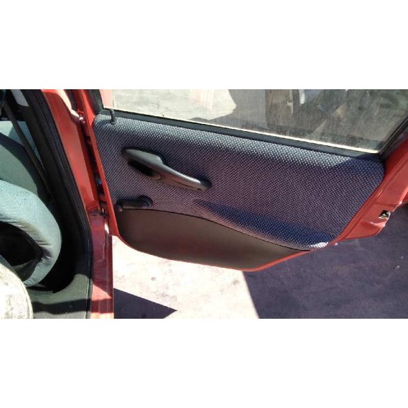 fiat punto berlina (188) del año 2001