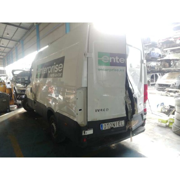 iveco daily furgón del año 2023