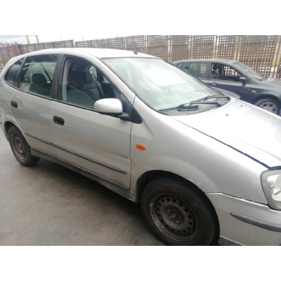 nissan almera tino (v10m) del año 2004