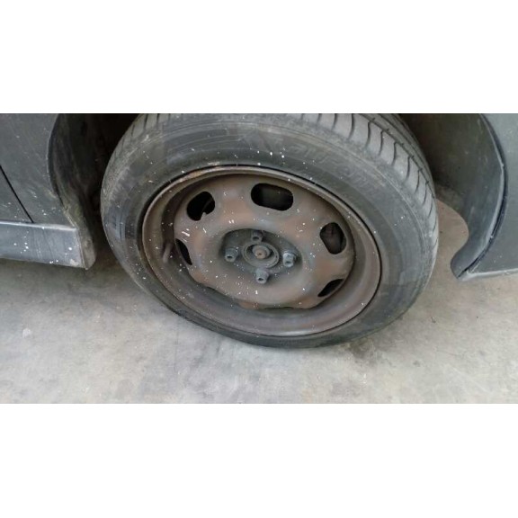 volkswagen polo berlina (6n2) del año 2000