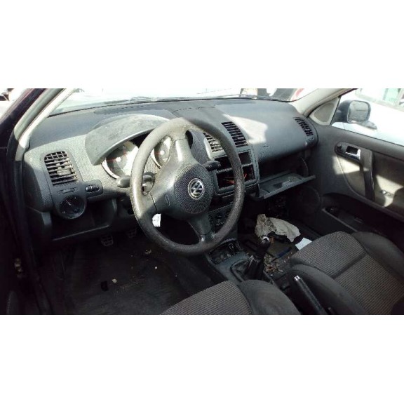 volkswagen polo berlina (6n2) del año 2000
