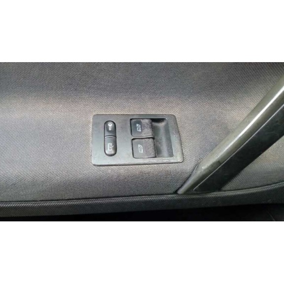 volkswagen polo berlina (6n2) del año 2000