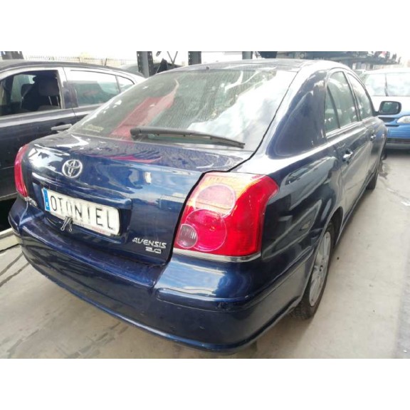 toyota avensis berlina (t25) del año 2004