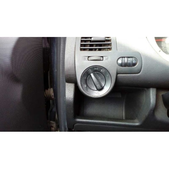 volkswagen polo berlina (6n2) del año 2000