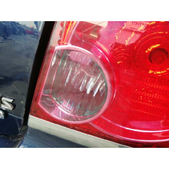 toyota avensis berlina (t25) del año 2004