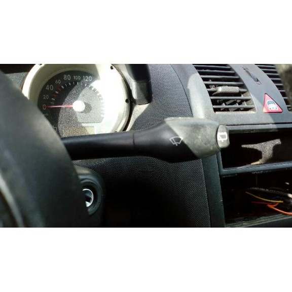 volkswagen polo berlina (6n2) del año 2000