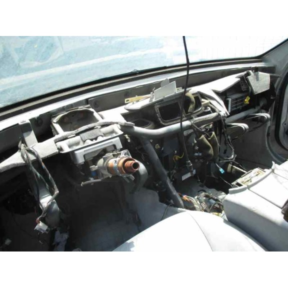 mercedes-benz clase s (w220) berlina del año 1999