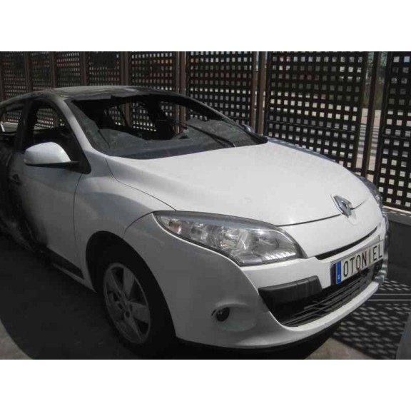 renault megane iii berlina 5 p del año 2011