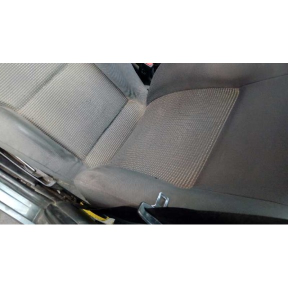 volkswagen polo berlina (6n2) del año 2000