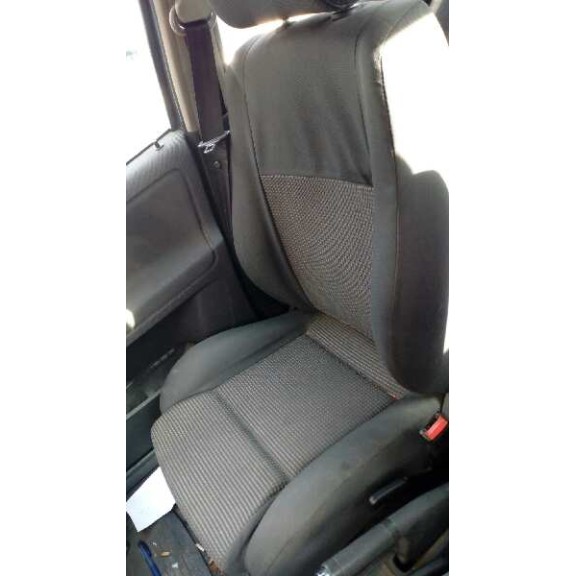 volkswagen polo berlina (6n2) del año 2000