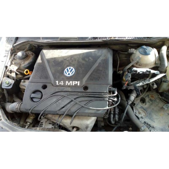 volkswagen polo berlina (6n2) del año 2000