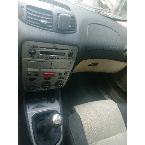 alfa romeo 147 (190) del año 2006