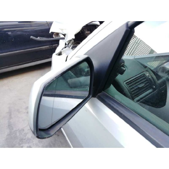 ford mondeo berlina (ge) del año 2001