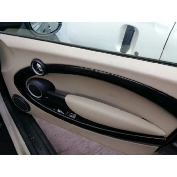 GUARNECIDO PUERTA DELANTERA DERECHA 