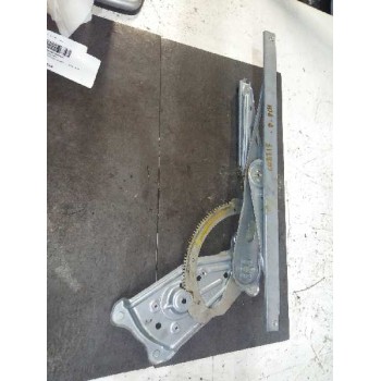 ELEVALUNAS DELANTERO DERECHO 