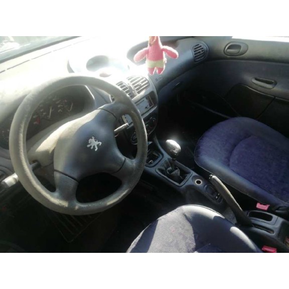 peugeot 206 berlina del año 1999