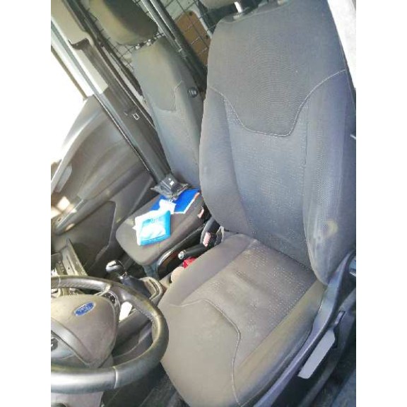 ford transit courier del año 2015