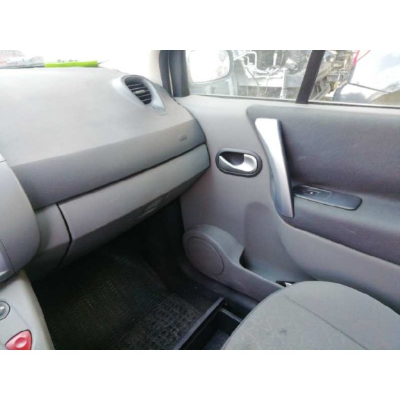 renault grand scenic del año 2008