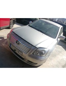 toyota avensis berlina (t25) del año 2004 2