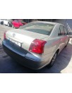 toyota avensis berlina (t25) del año 2004