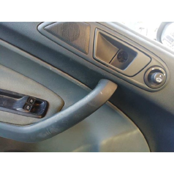 ford fiesta (cb1) del año 2010