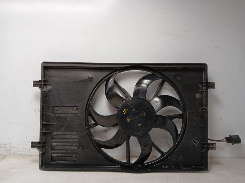 Recambio de electroventilador para seat ateca (kh7, khp) 1.0 tsi referencia OEM IAM 5q0959455be 5q0121207bm 5q0121205bd