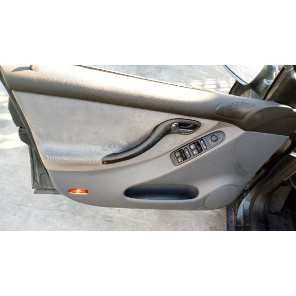 seat toledo (1m2) del año 2000