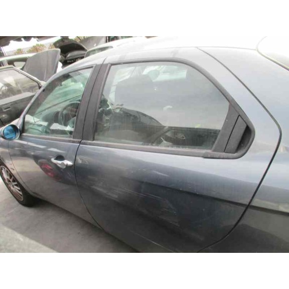 alfa romeo 156 del año 2004