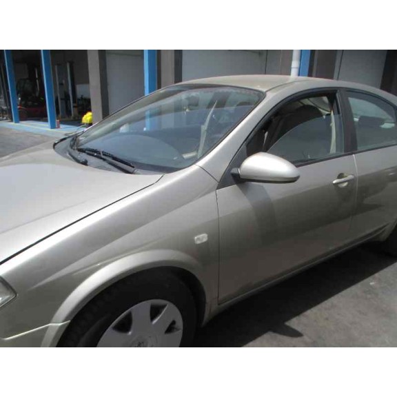nissan primera berlina (p12) del año 2002