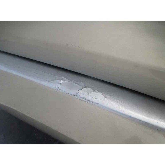 nissan primera berlina (p12) del año 2002