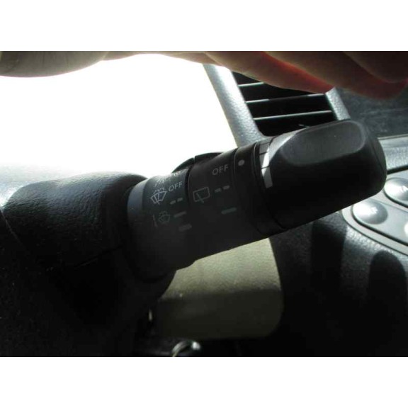 nissan primera berlina (p12) del año 2002